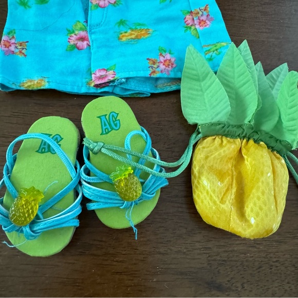 Retired American Girl Tropical Breezes Outfit with Matching Girl Outfit Size 7 - Picture 9 of 13